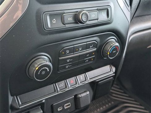 Used 2022 Chevrolet Silverado 2500 Custom w/ Custom Value Package image 21