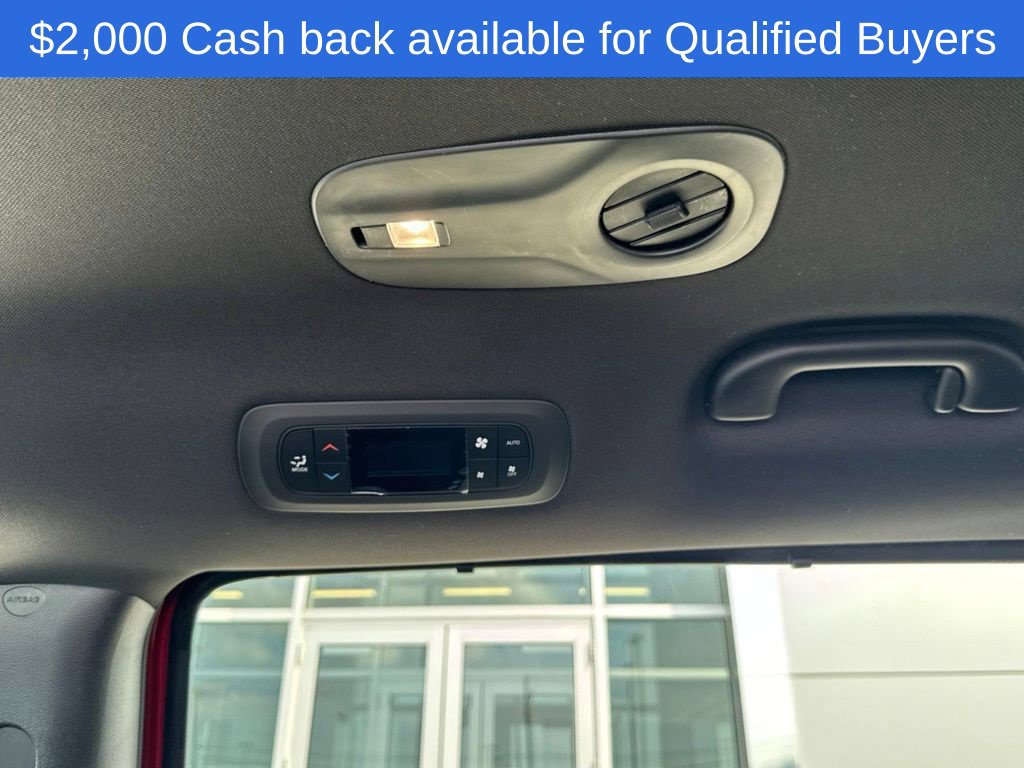 New 2027 Chrysler Pacifica Select FWD image 13