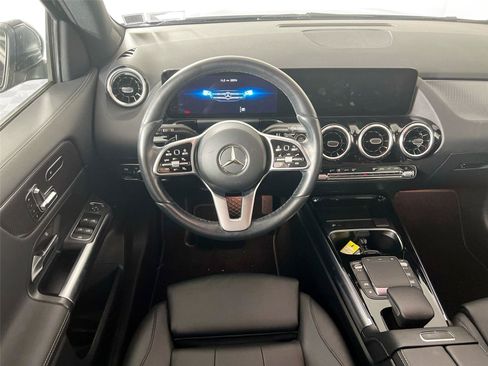 Used 2023 Mercedes-Benz GLA 250 4MATIC image 22