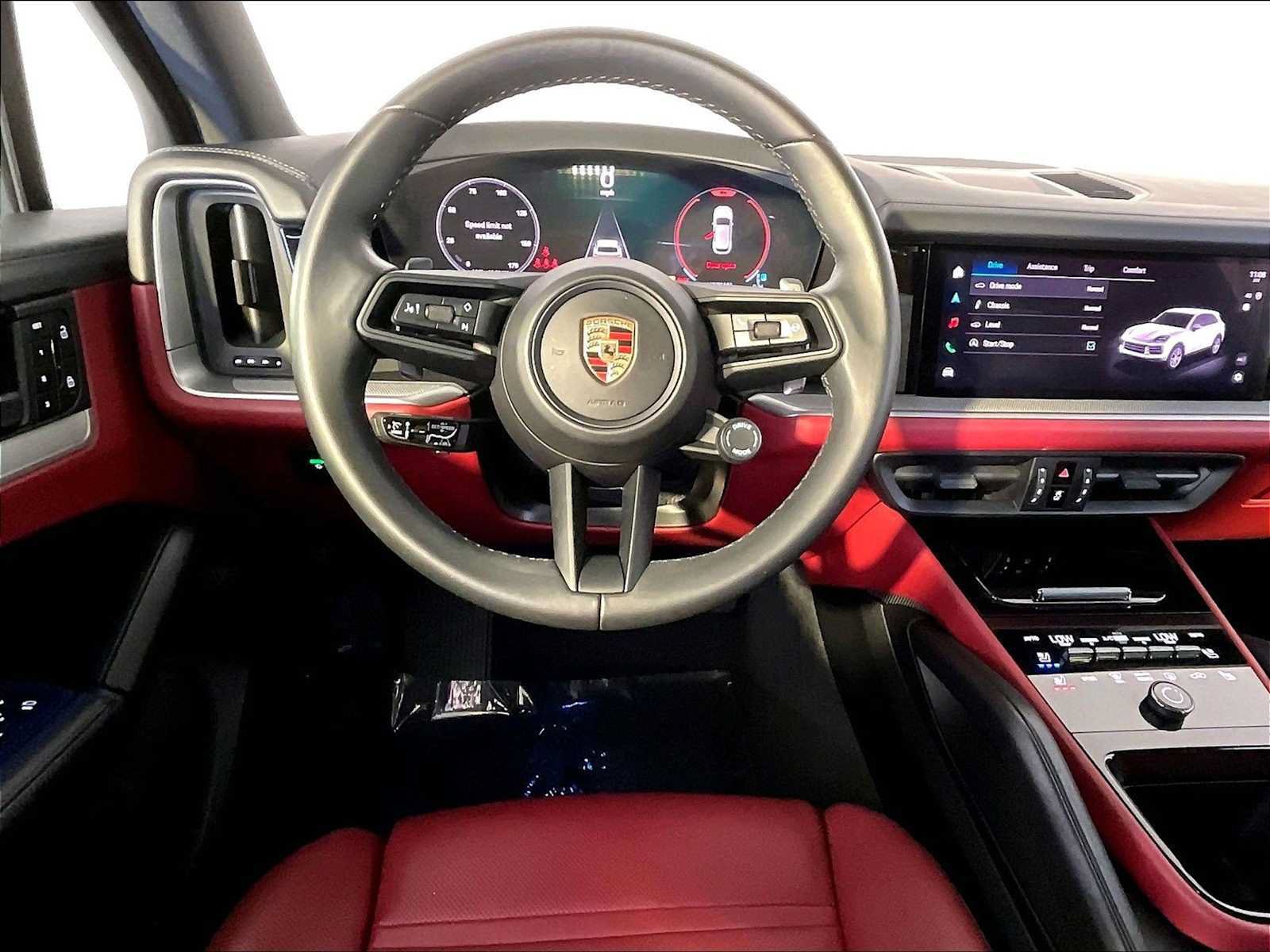 Certified 2024 Porsche Cayenne w/ Premium Package Plus (PFM) AWD/4WD image 13