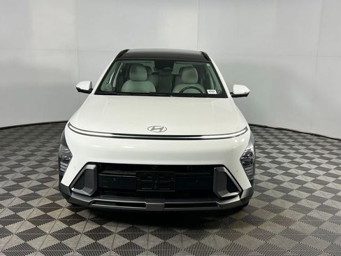 Used 2024 Hyundai Kona Limited image 7