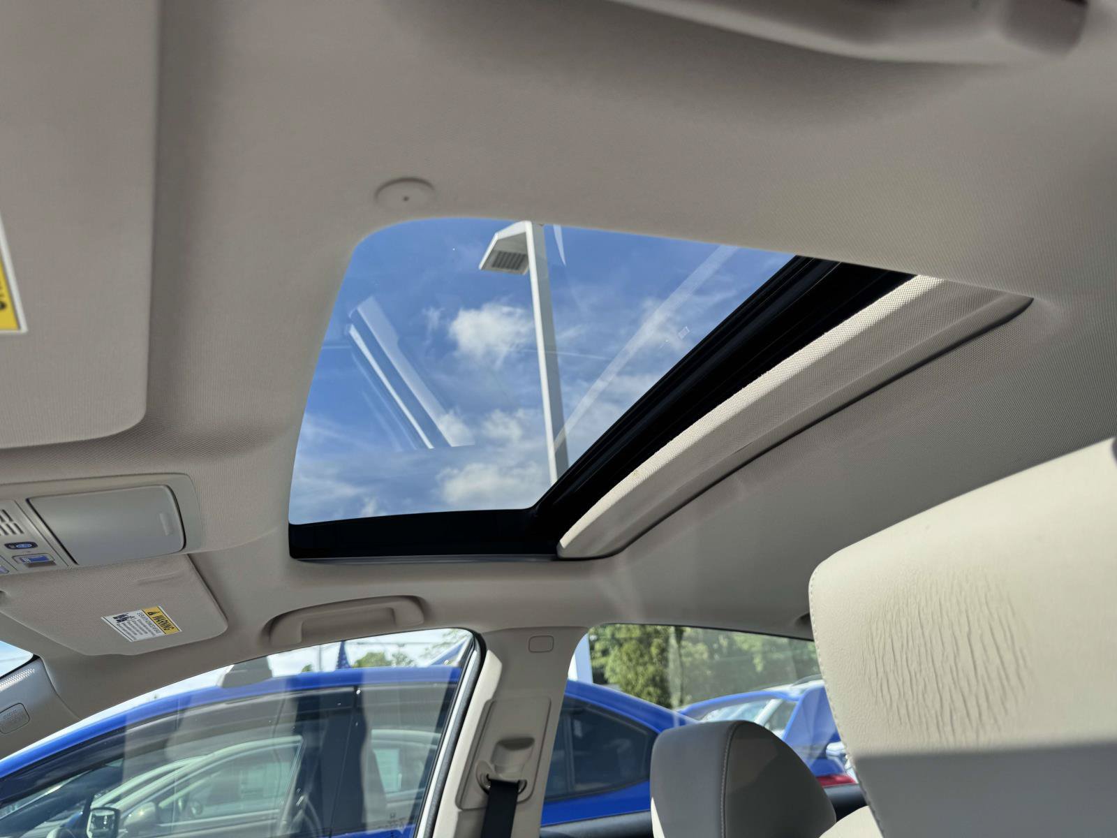 Used 2018 Honda Accord Touring image 16