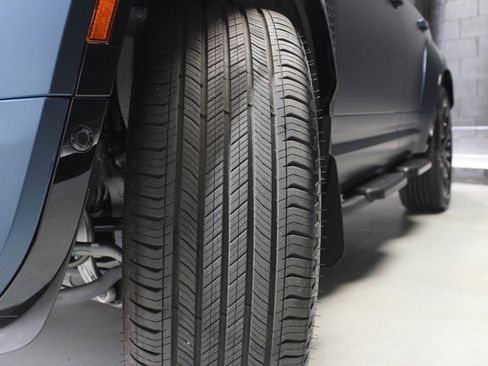 Used 2026 Land Rover Defender 110 OCTA image 27