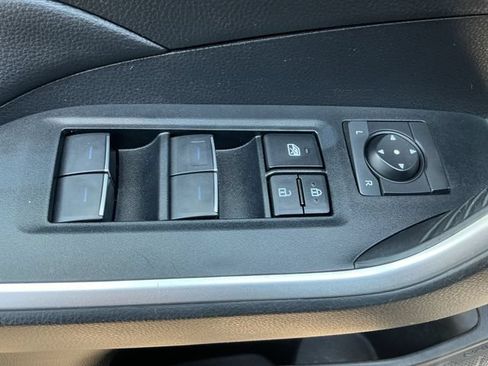 Certified 2022 Toyota RAV4 SE w/ Convenience Package AWD/4WD image 12