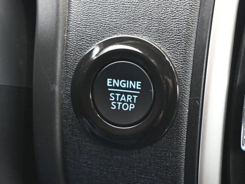 Certified 2025 Ford Expedition Active AWD/4WD image 14