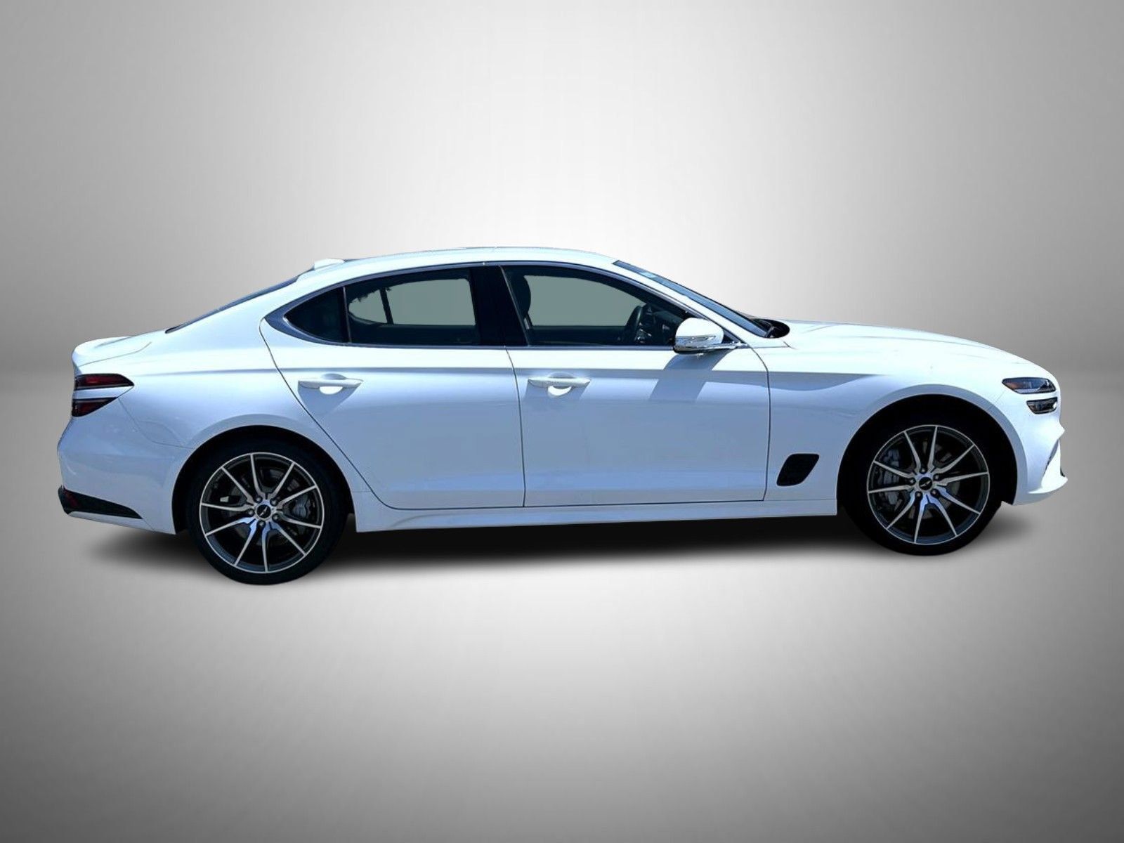 Certified 2026 Genesis G70 2.5T AWD/4WD image 4