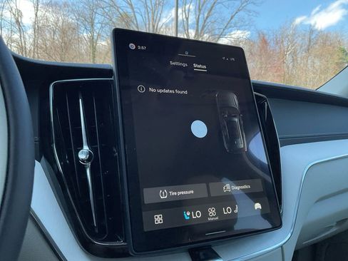 New 2026 Volvo XC60 B5 Ultra w/ Protection Package Premier image 27