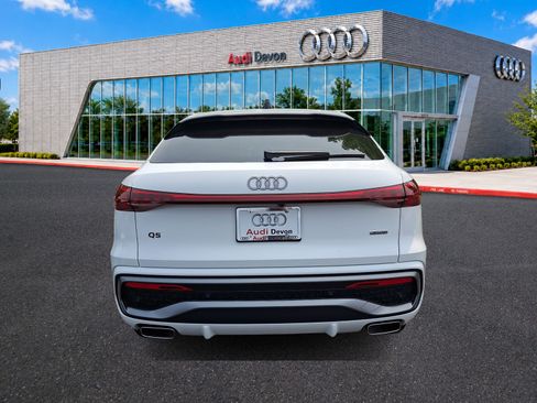 Certified 2025 Audi Q5 Premium w/ Convenience Package AWD/4WD image 5