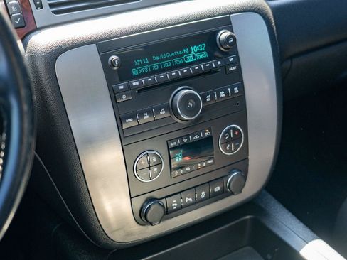 Used 2013 GMC Sierra 3500 SLT AWD/4WD image 17