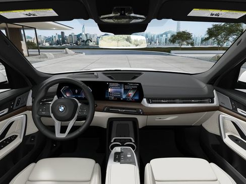 New 2026 BMW X1 xDrive28i AWD/4WD image 10