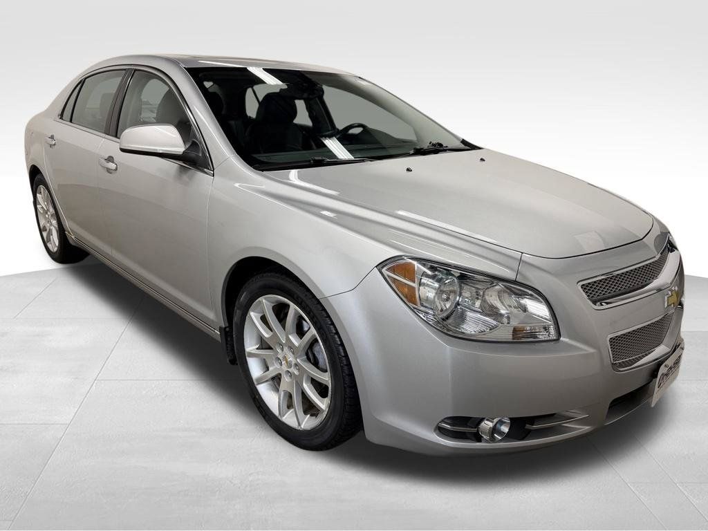 Used 2011 Chevrolet Malibu LTZ w/ HFV6 Engine Package FWD image 2