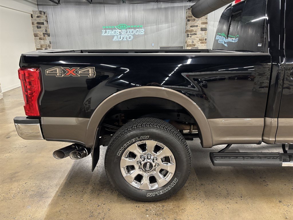 Used 2017 Ford F250 Lariat w/ Chrome Package AWD/4WD image 19