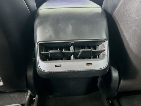 Used 2018 Tesla Model 3 Long Range RWD image 26