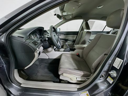Used 2011 Honda Accord LX image 13