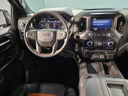 Used 2020 GMC Sierra 1500 AT4 w/ AT4 Premium Package image 9