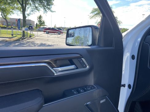 New 2026 Chevrolet Silverado 1500 LT Trail Boss w/ Convenience Package II AWD/4WD image 12