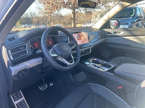 New 2026 Volkswagen Atlas Peak Edition AWD/4WD image 11