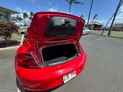 Used 2019 Volkswagen Beetle 2.0T S FWD image 6