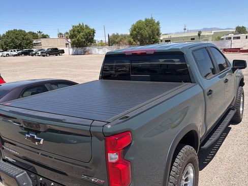 Used 2025 Chevrolet Silverado 1500 ZR2 AWD/4WD image 4