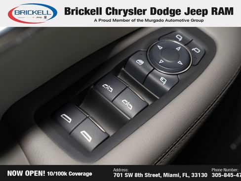 Used 2023 Cadillac XT6 Premium Luxury image 29