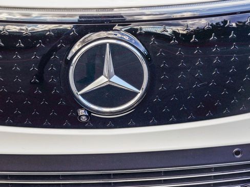 Used 2025 Mercedes-Benz EQB 250+ image 13