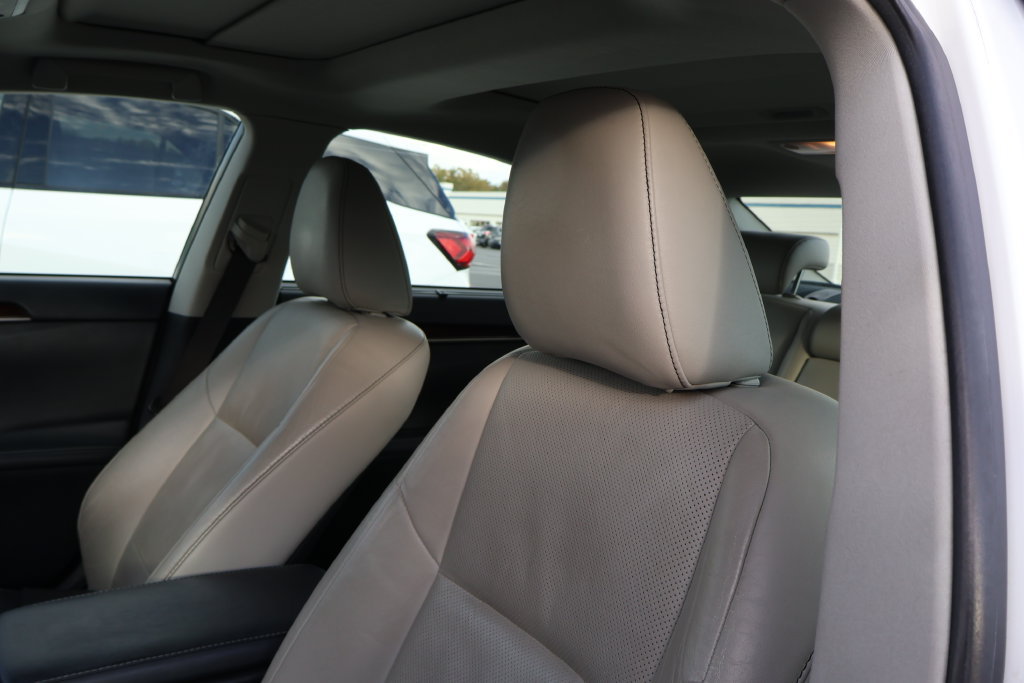 Used 2014 Lexus ES 350 w/ Ultra Luxury Package FWD image 9