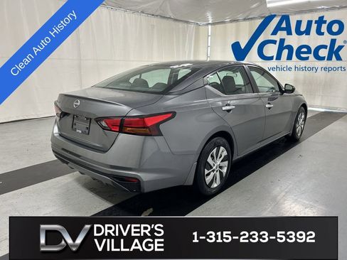 Used 2023 Nissan Altima 2.5 S FWD image 2