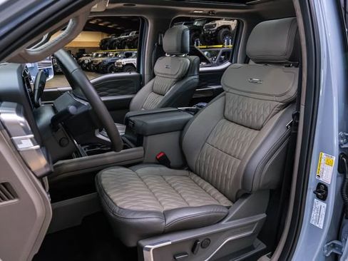 Used 2026 Ford F450 Platinum w/ Platinum Plus Package image 70