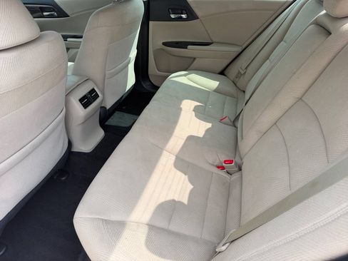 Used 2017 Honda Accord EX image 14