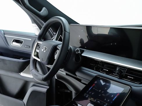 New 2026 INFINITI QX80 4WD w/ Sport Exterior Package image 36