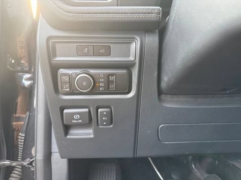 Used 2023 Ford Expedition Platinum AWD/4WD image 15