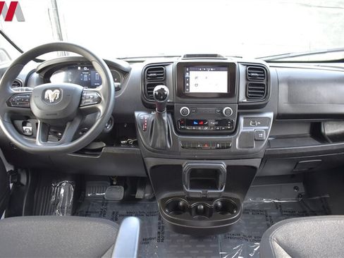 Used 2025 RAM ProMaster 2500 w/ U-Haul Equipment Group FWD image 12