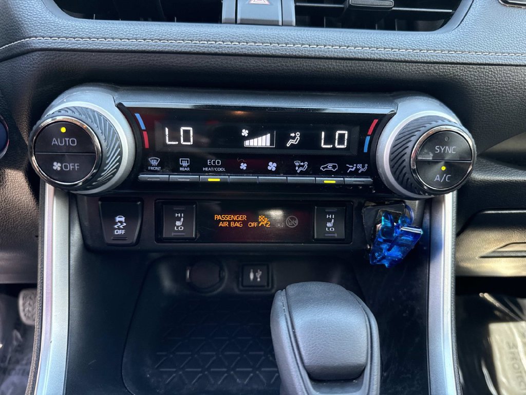 Used 2019 Toyota RAV4 XLE w/ Convenience Package AWD/4WD image 32