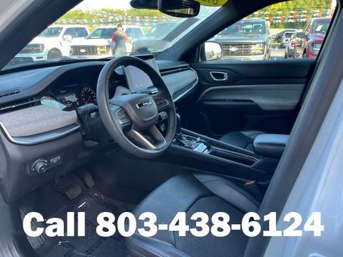 Used 2024 Jeep Compass Latitude AWD/4WD image 6