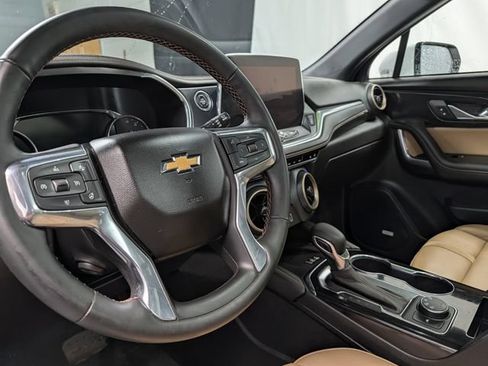 Certified 2023 Chevrolet Blazer Premier w/ Enhanced Convenience Package AWD/4WD image 20