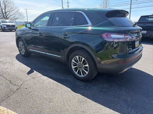 Used 2021 Lincoln Nautilus Reserve AWD/4WD image 3