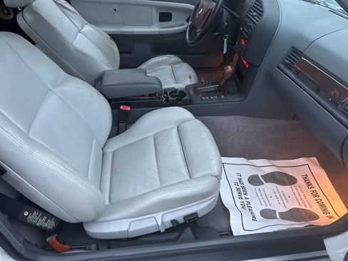 Used 1998 BMW 328i Convertible image 9