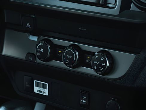 Used 2019 Toyota Tacoma SR RWD image 15