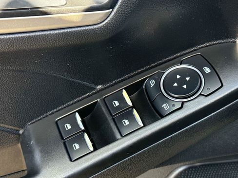 Used 2021 Ford Escape SE w/ SE Sport Appearance Package FWD image 20