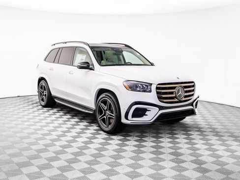 New 2026 Mercedes-Benz GLS 450 4MATIC image 8