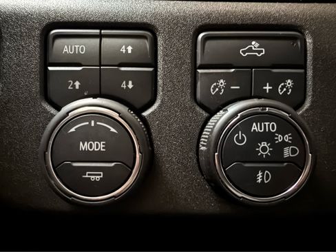 Used 2022 Chevrolet Silverado 1500 RST w/ Z71 Off-Road Package AWD/4WD image 26