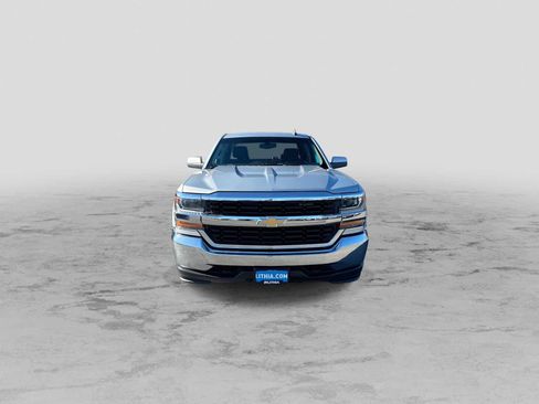 Used 2018 Chevrolet Silverado 1500 LT w/ Trailering Package image 3