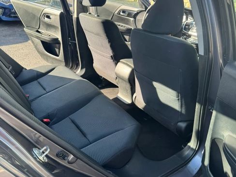 Used 2016 Honda Accord LX image 25
