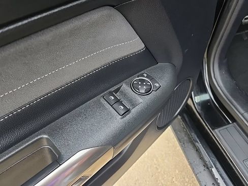 Used 2019 Ford Mustang Shelby GT350 w/ Technology Package RWD image 32