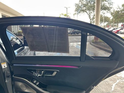 Used 2021 Mercedes-Benz S 580 4MATIC Sedan image 44