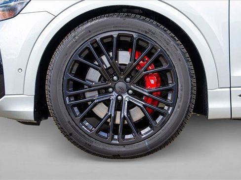 New 2026 Audi SQ8 Prestige AWD/4WD image 9