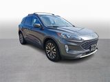 Used 2020 Ford Escape Titanium image 3