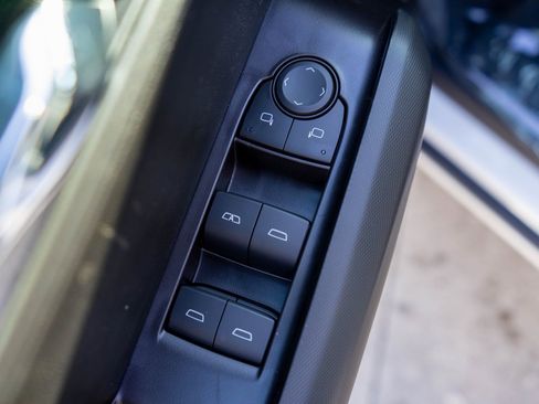 New 2026 GMC Canyon Elevation w/ Convenience Package image 17