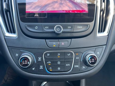 Used 2025 Chevrolet Malibu LT FWD image 20