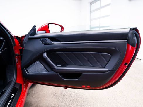 Used 2026 Porsche 911 Carrera GTS RWD image 21